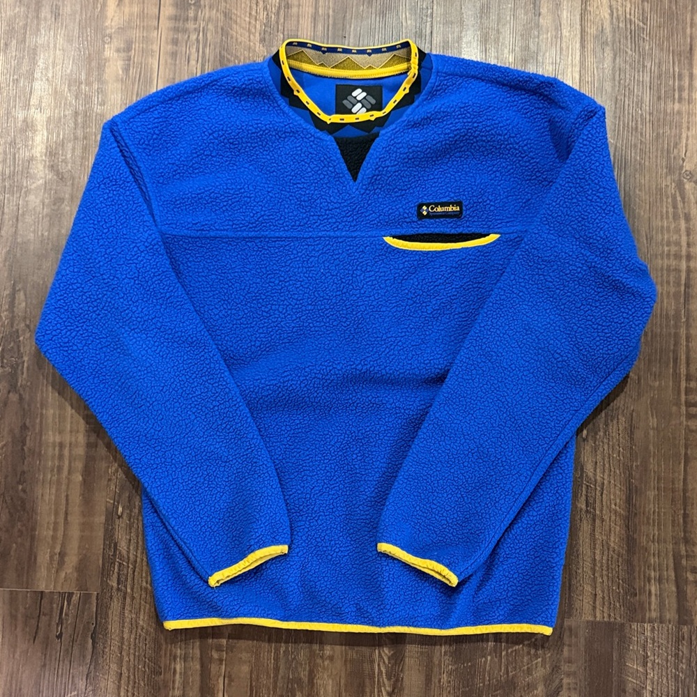 Columbia Men's Wapitoo Blue Sweater with Yellow Trim
